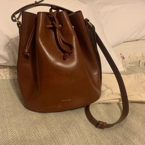 Sezane Farrow bucket bag
